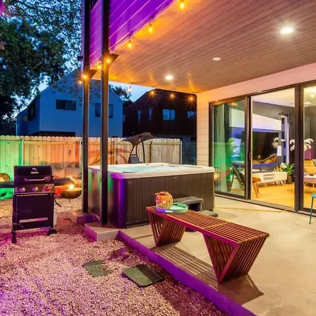 Hot Tub Time Machine - Clubhouse - Dt 6 Min Drive Villa